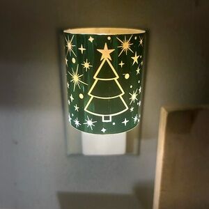 Bath & Body Works Christmas Tree & Stars Light Up Wallflower Plug In